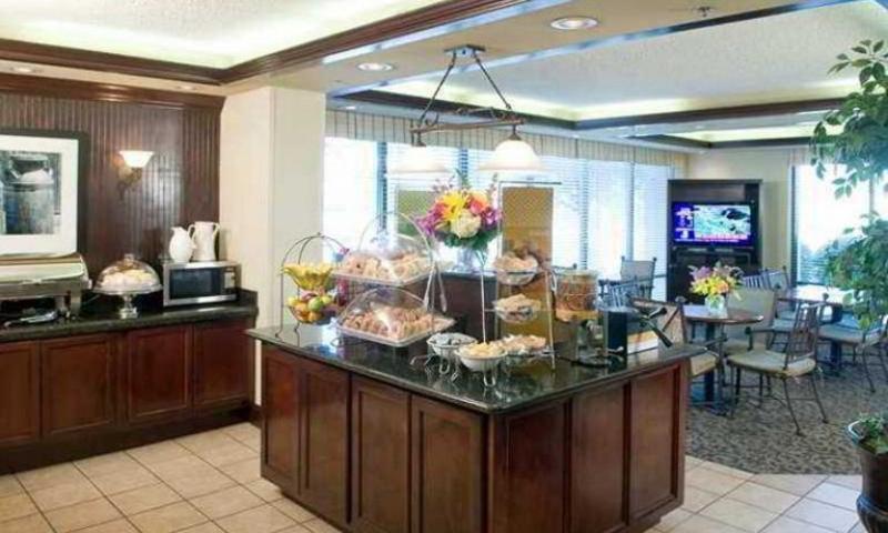 Hampton Inn I-10 & College Drive Bâton-Rouge Restaurant photo